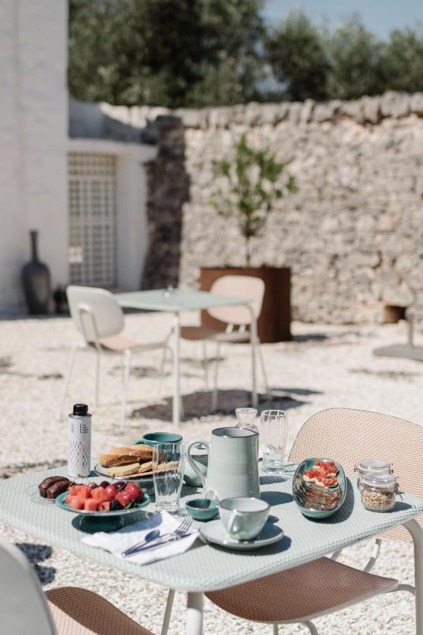 Masseria Dagilupi Остуни Екстериор снимка