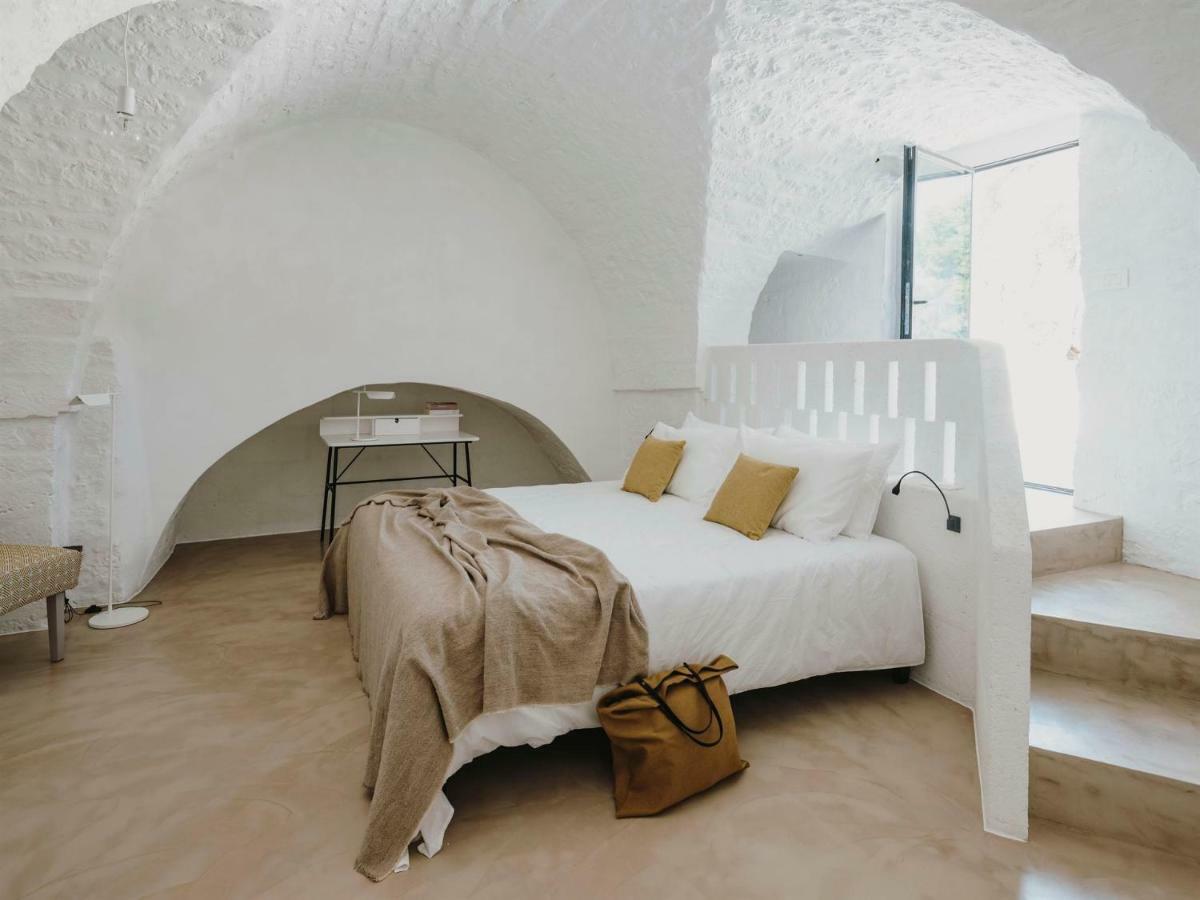 Masseria Dagilupi Остуни Екстериор снимка