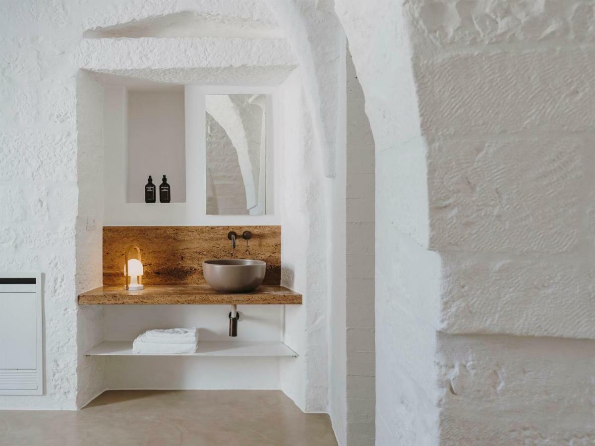 Masseria Dagilupi Остуни Екстериор снимка