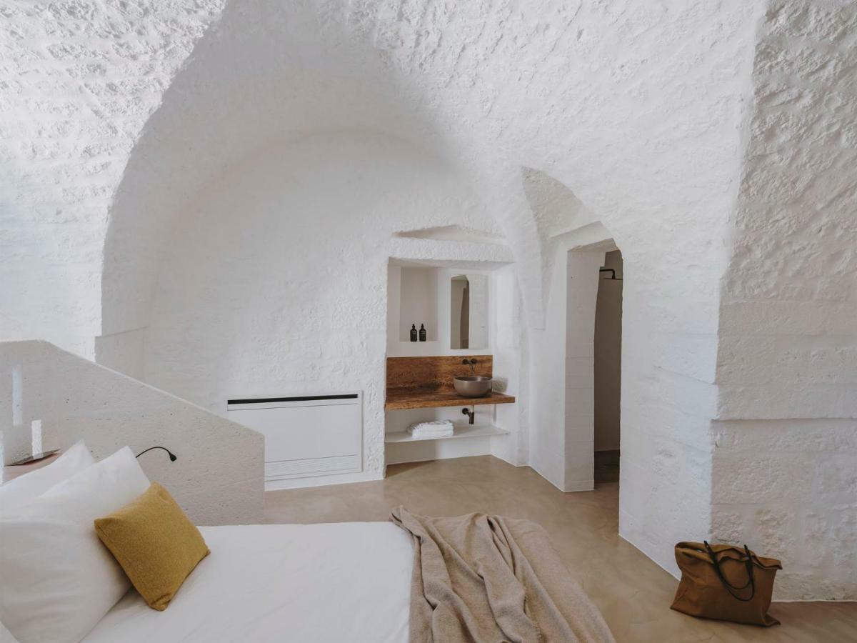 Masseria Dagilupi Остуни Екстериор снимка