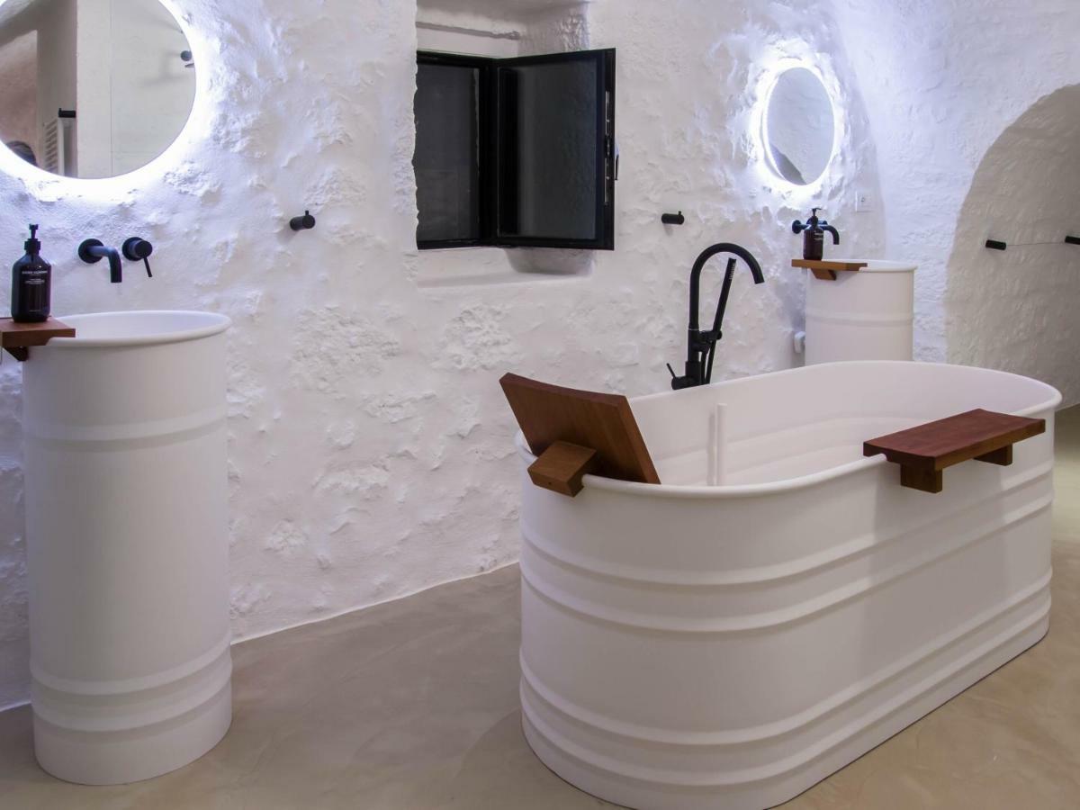 Masseria Dagilupi Остуни Екстериор снимка