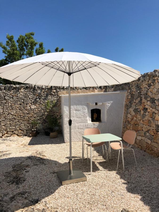 Masseria Dagilupi Остуни Екстериор снимка